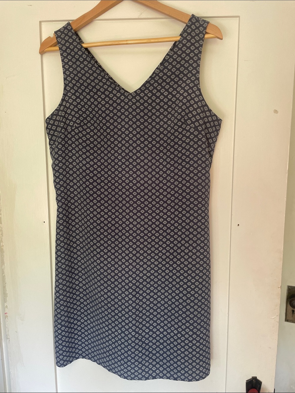 Vintage v neck shift dress